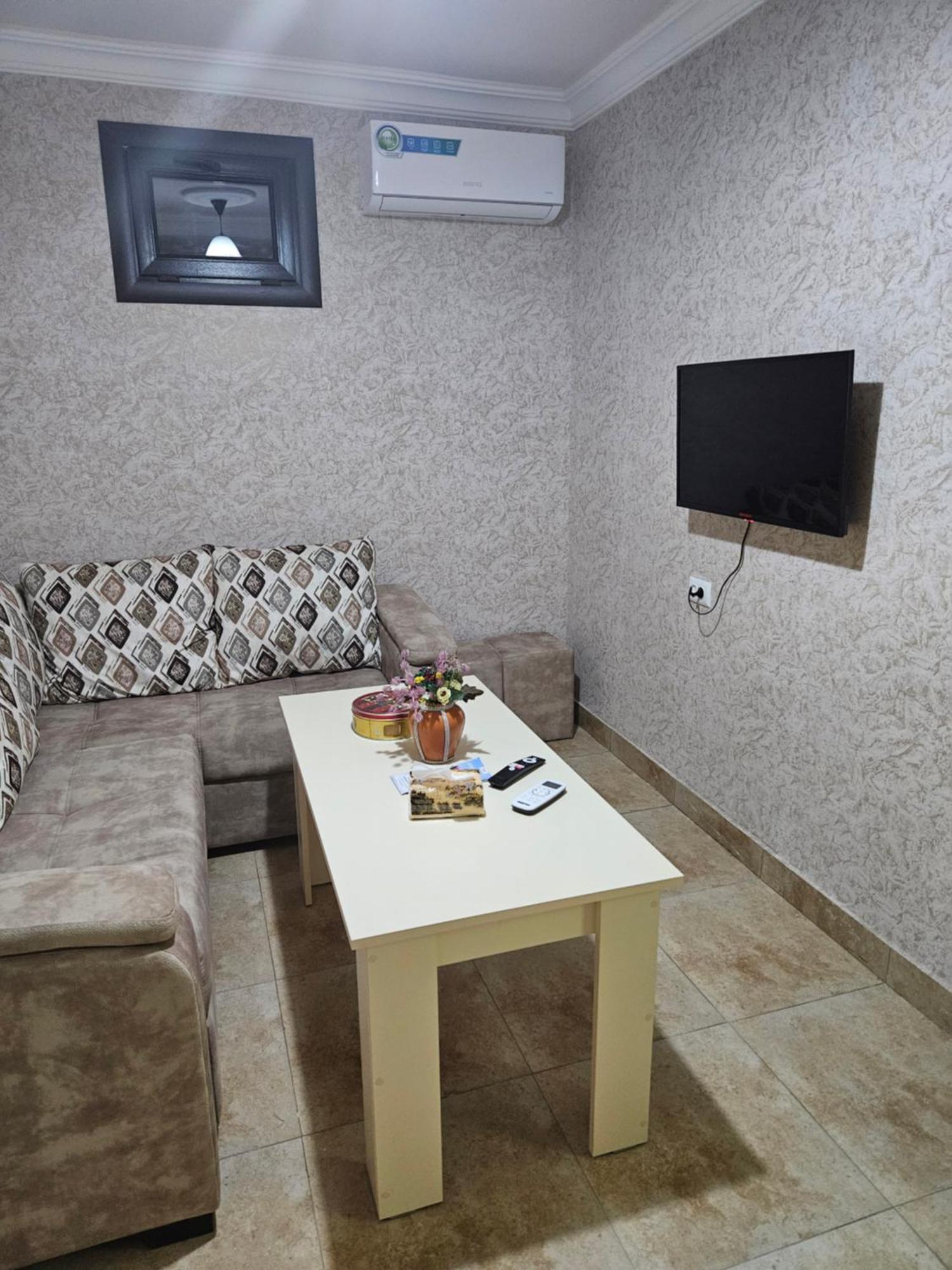 Galstyans Hotels Zvartnots Airport P'arak'ar Εξωτερικό φωτογραφία